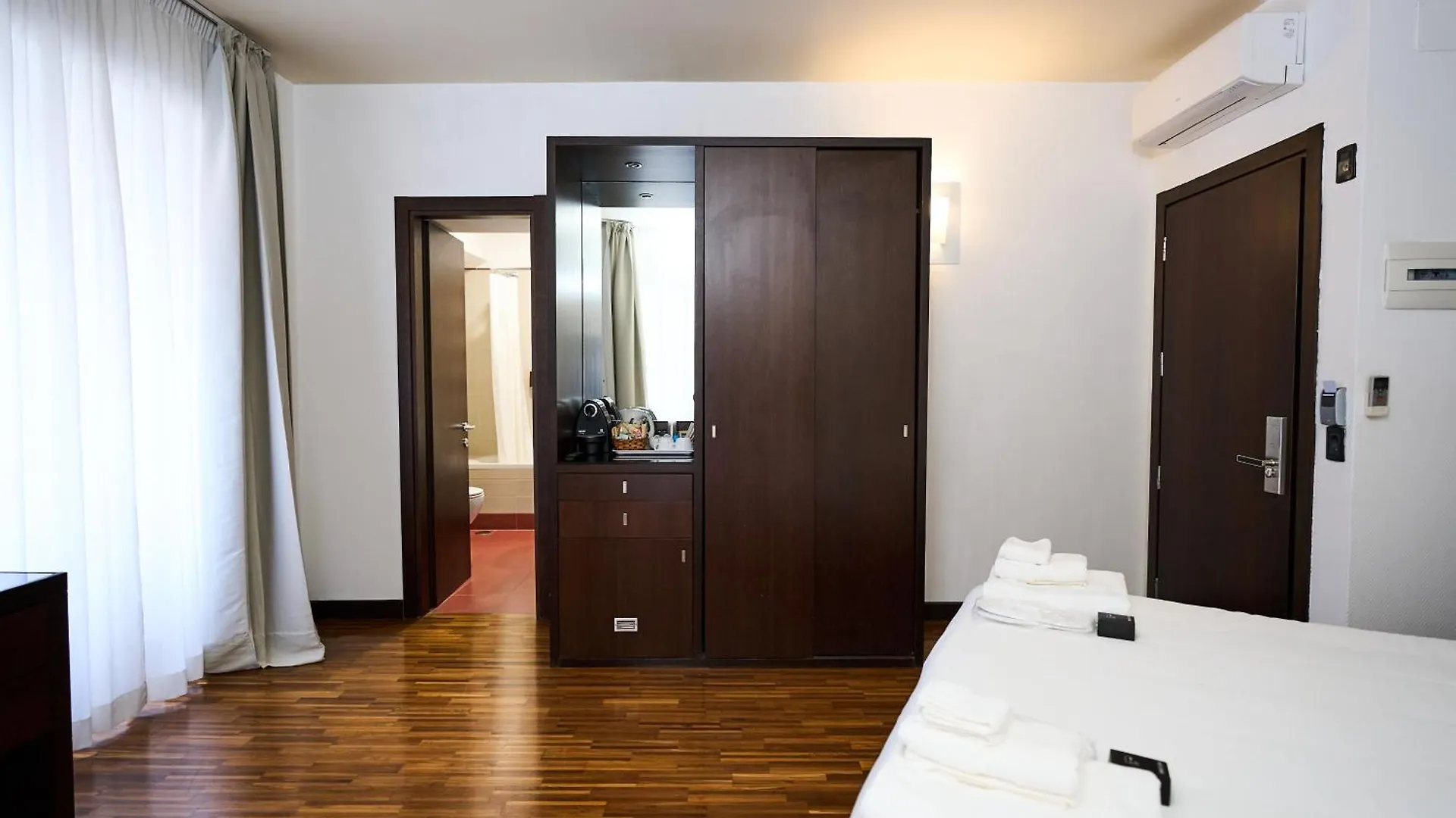 Gemini Rooms Rome 0*,  Italy