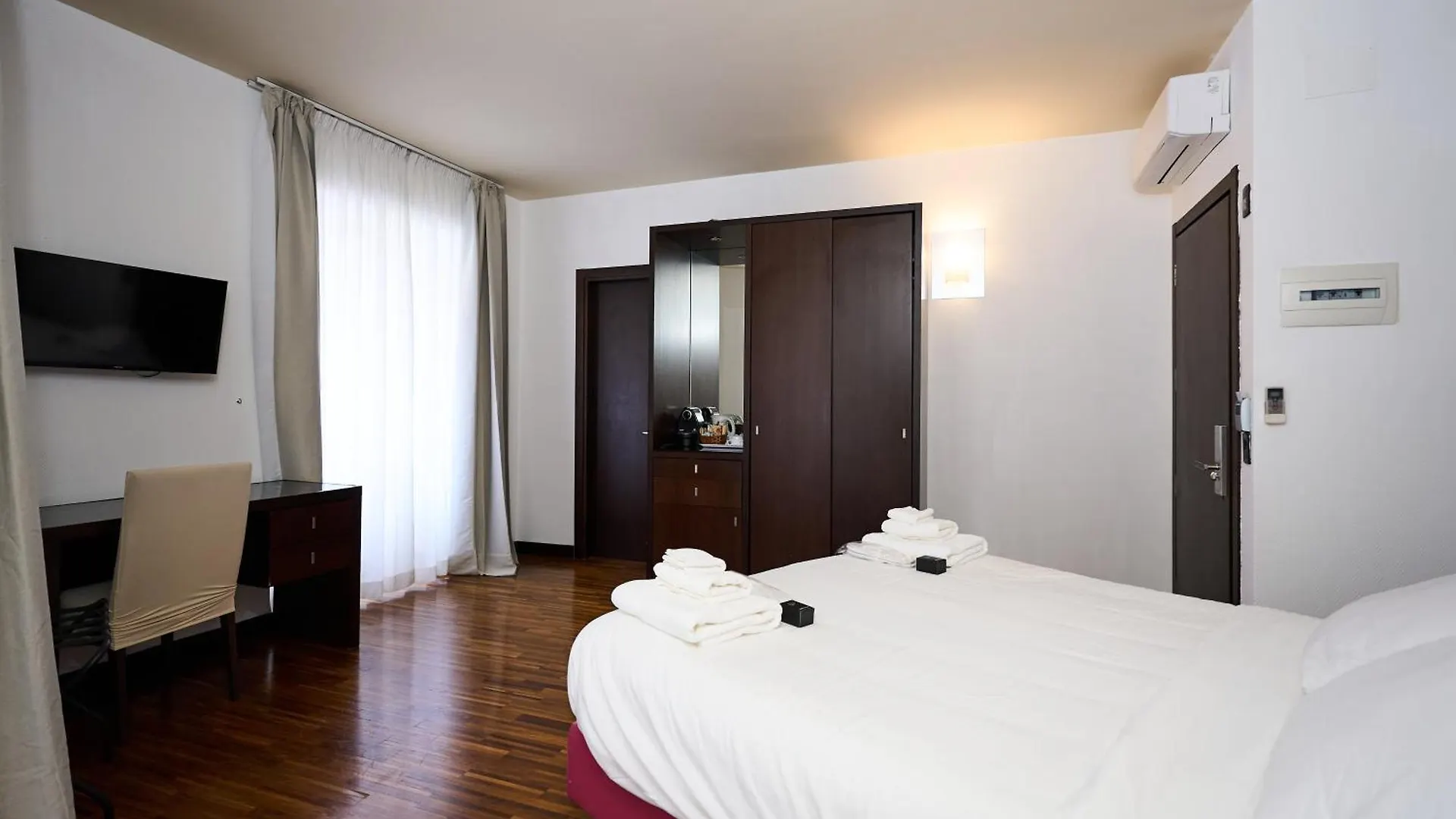Guest house Gemini Rooms Rome Italy