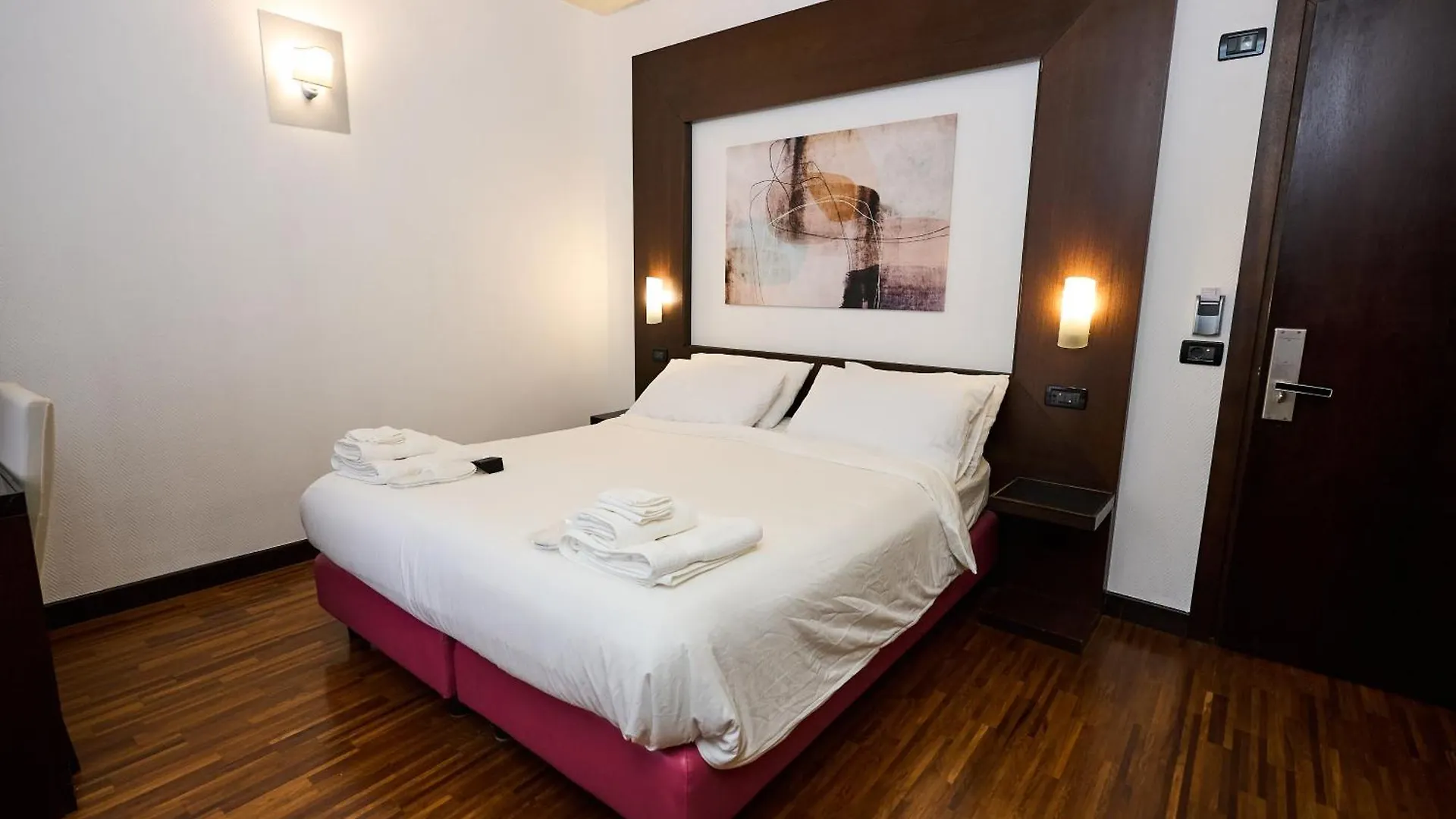 Gemini Rooms Rome Italy